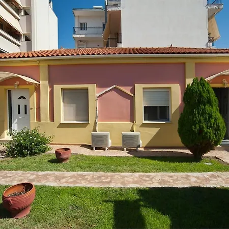Elli 1 Front With Garden