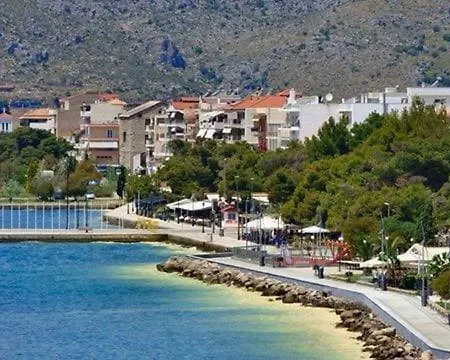 Elli 1 Front With Garden Itea