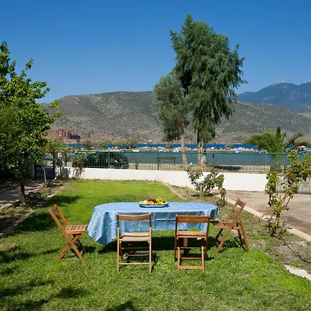 Elli 1 Front With Garden