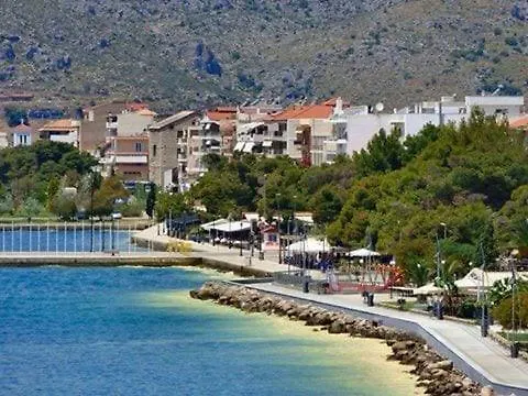 Elli 1 Front With Garden Itea